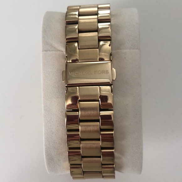 Michael Kors Watch - Picture 2 of 3